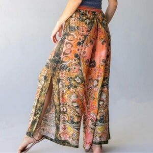 NATURAL LIFE Floral Printed Wide-Leg Pants in Coral, Olive & Gold